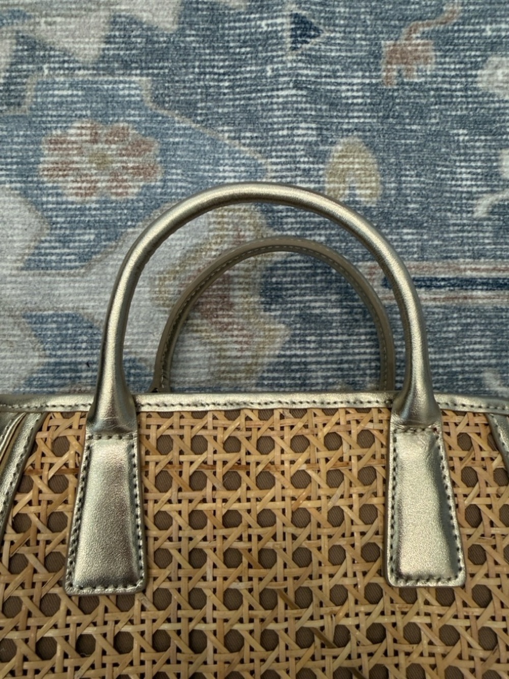 ⭐️ Talbots ⭐️ LIKE NEW ⭐️ METALLIC LEATHER RATTAN SATCHEL with STRAP ⭐️ - Picture 11 of 14
